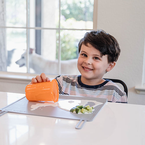 The table tyke 100% Silicone Feeding Placemat with Teething Edge Bumper/Spill Stopper | Dishwasher Safe, Travel Ready Non-Slip Suction Activity Mat for Infants, Babies, Toddlers, Children, Kids. Non Slip Grippy Mat